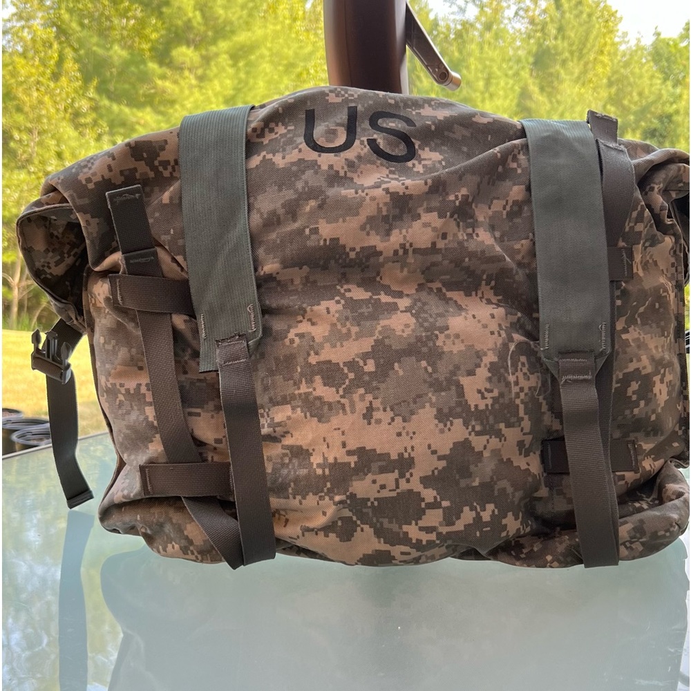 US Military JSLIST Duffel Bag Backpack ACU Digital Camouflage